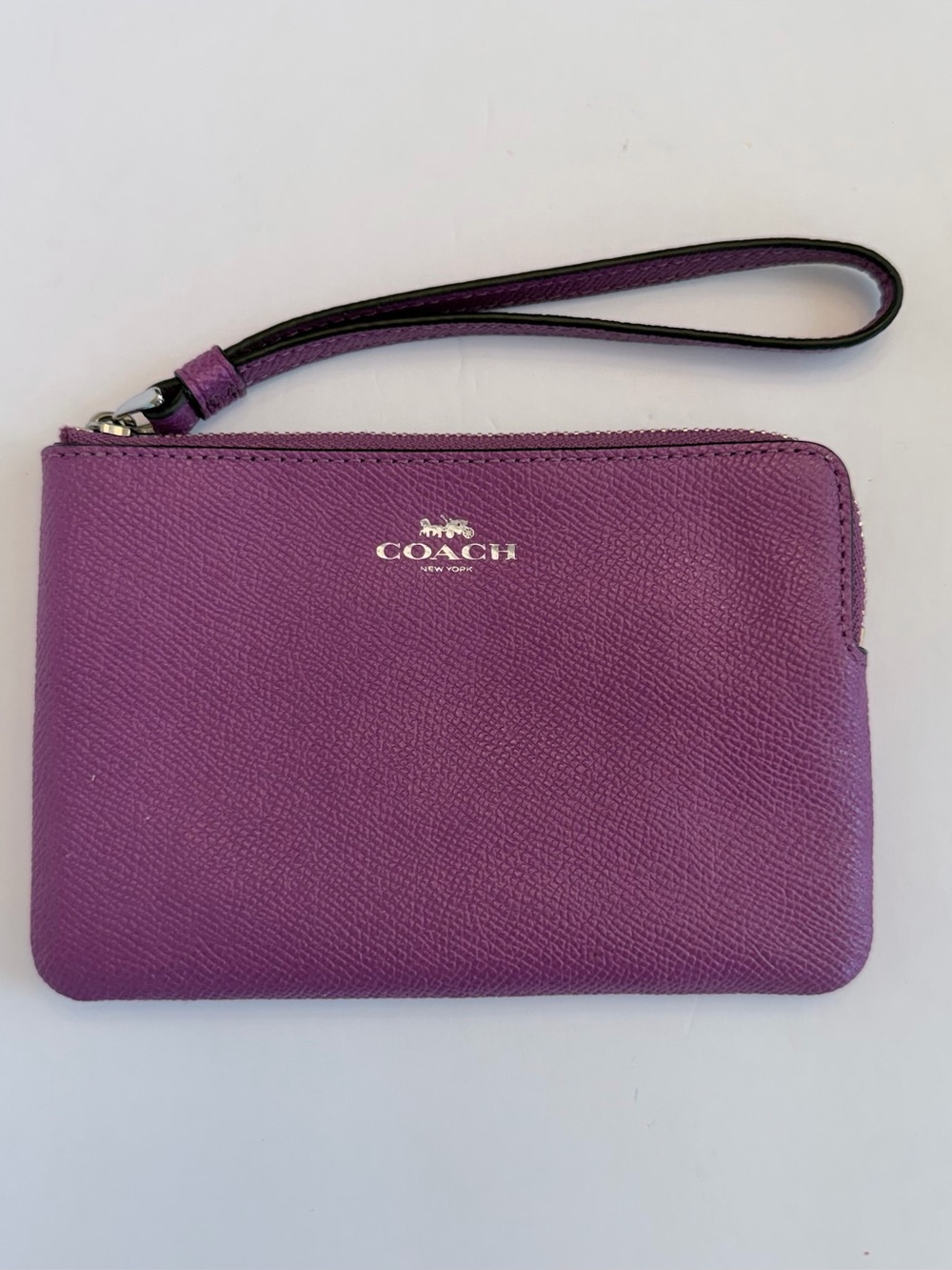 Coach corner zip cross grain wristlet purple wallet with Silver hardware